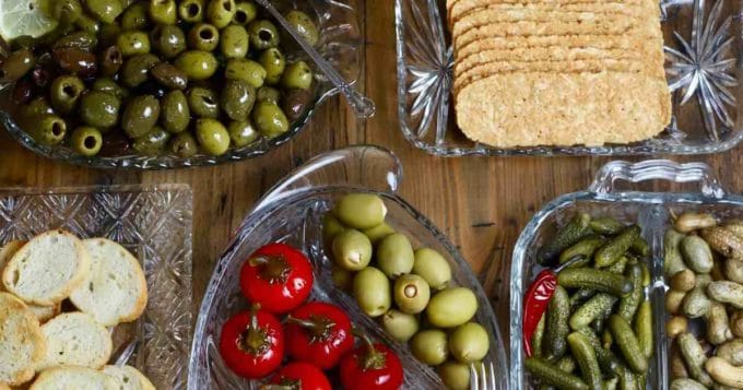 Relish Tray vs. Veggie Platter: What Makes It Unique?